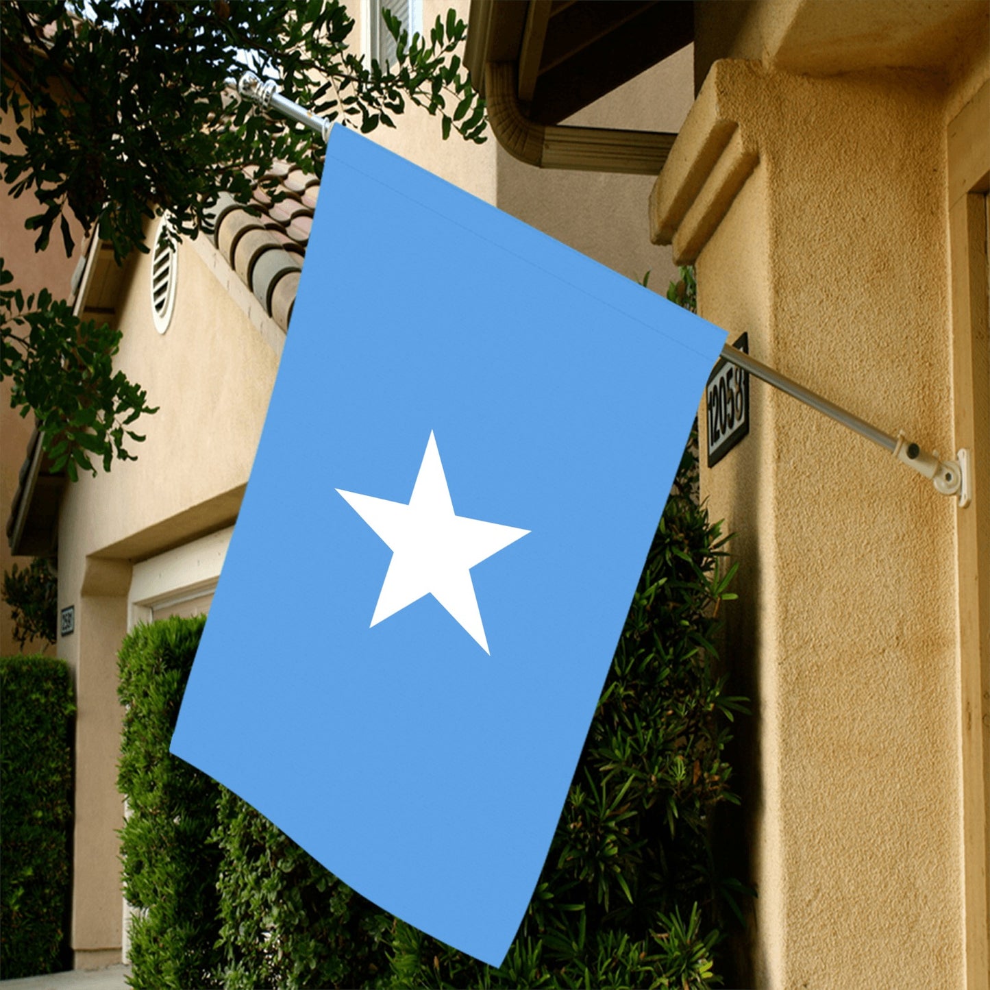 Blue flag with white star by Luv My Flag.