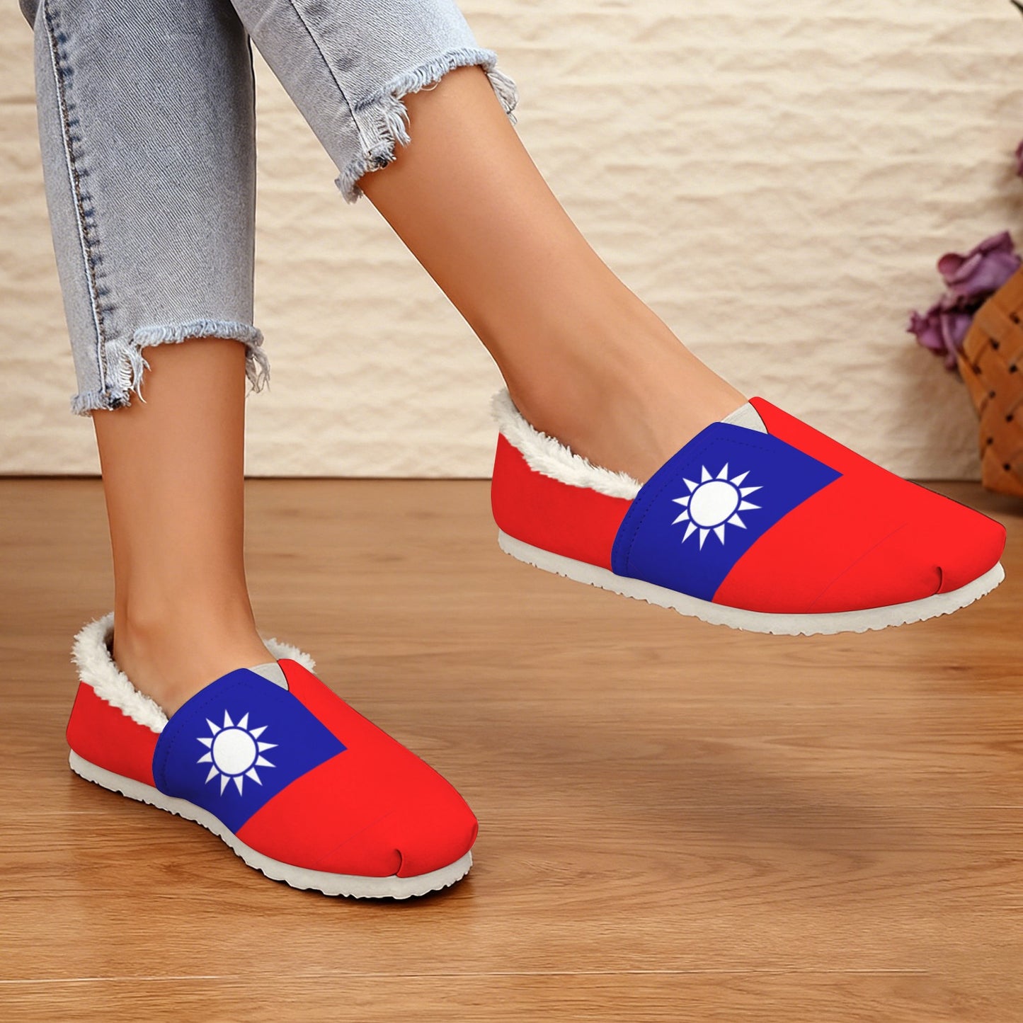 Taiwan Flag Inspired Women's Fleece-Lined Canvas Slip-On