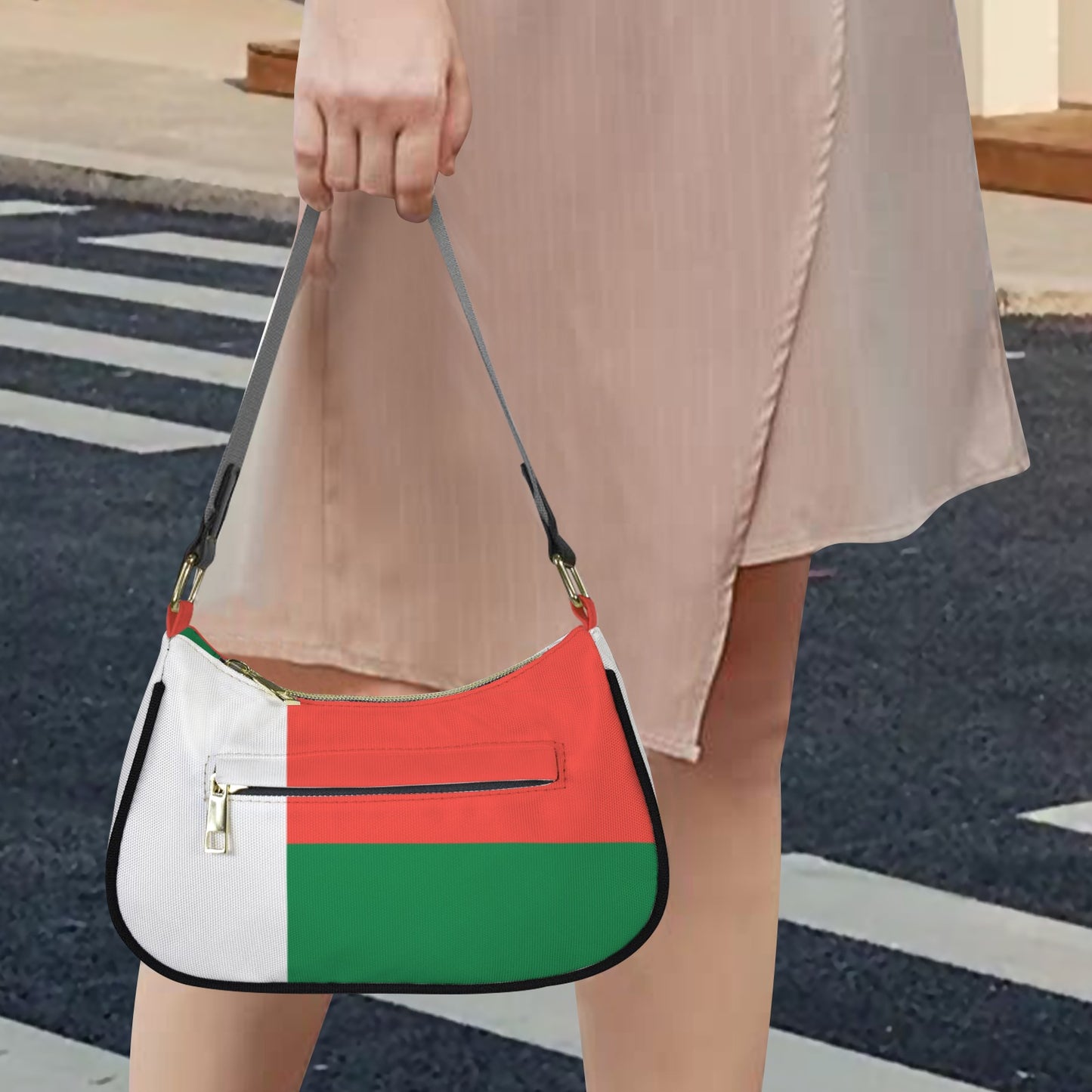 Madagascar Flag Inspired Women's Shoulder Bag