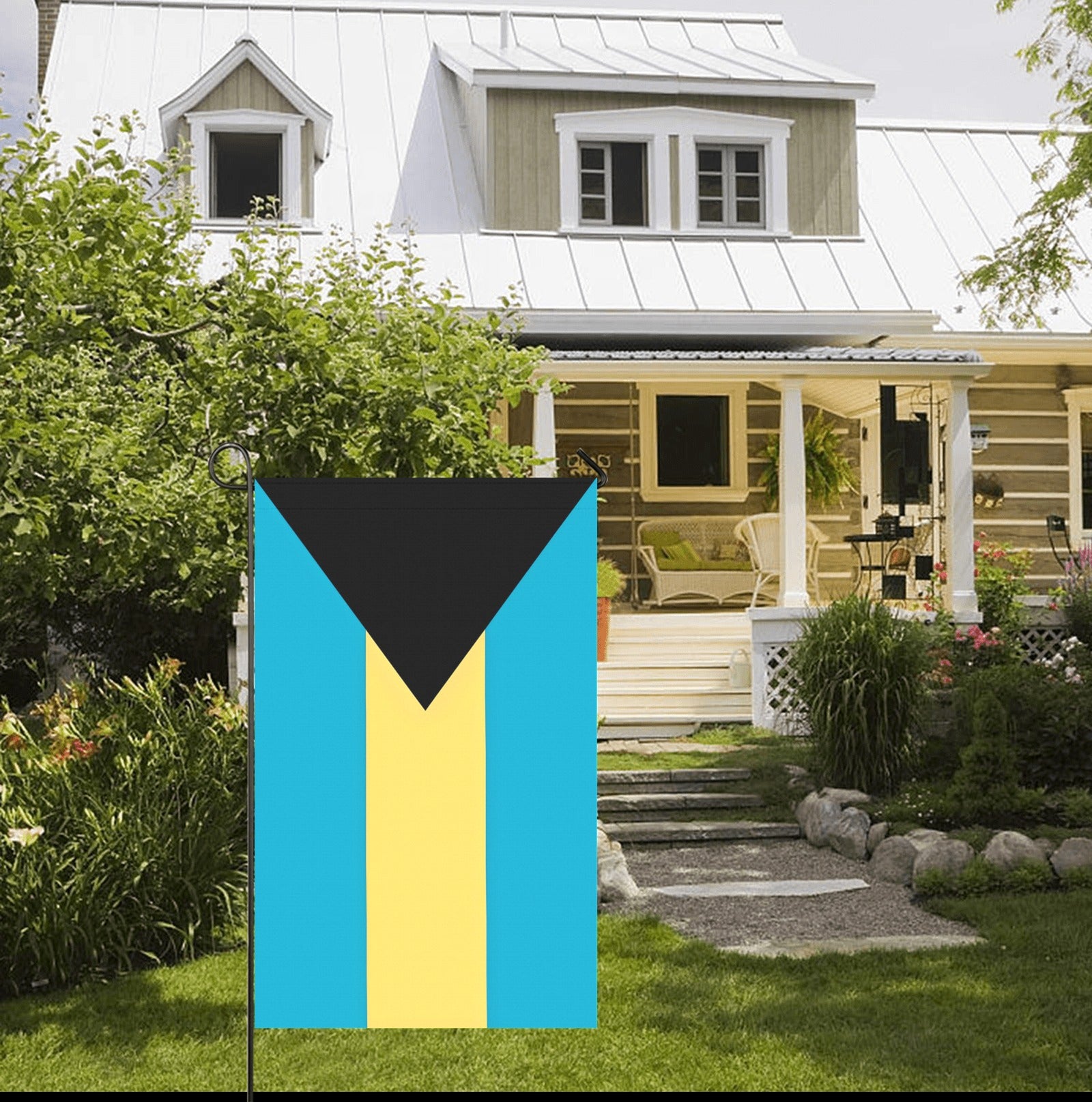 House garden with Bahamas flag by Luv My Flag.