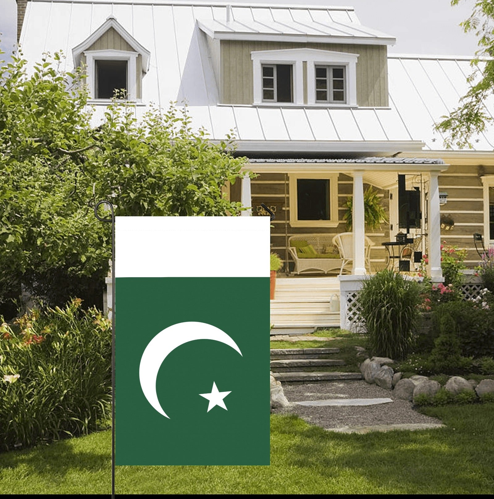 [Luv My Flag] Pakistani garden flag outside charming cottage home.
