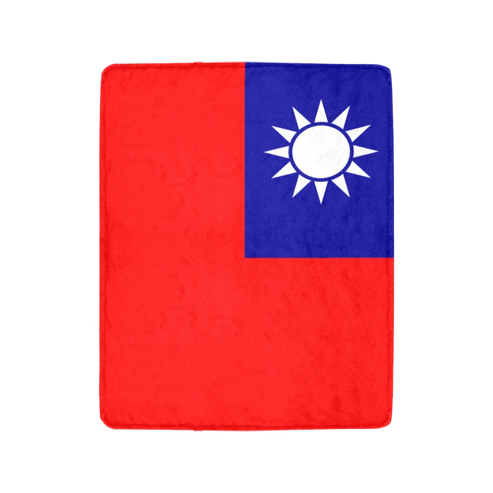 Red and blue blanket featuring Taiwan's flag, Luv My Flag.