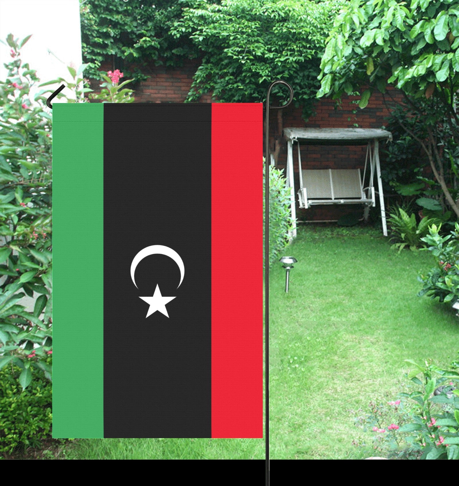Luv My Flag garden decoration with Libyan flag design displayed.
